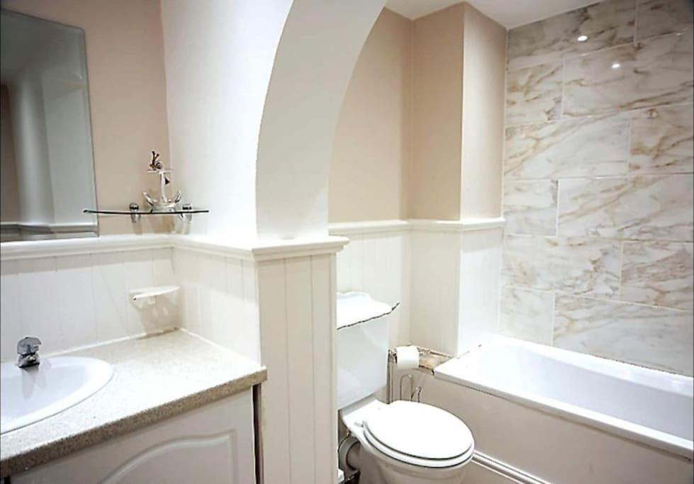 Sunny Seaside Beach House Lytham Centre Sleeps 8 Lytham St Annes Exteriér fotografie